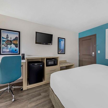 Hillstone Inn Tulare, Ascend Hotel Collection Экстерьер фото